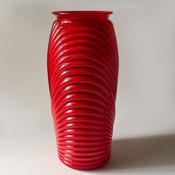 Vintage Anchor Hocking Red Glass Vase Art Deco Ribbed Draped Pleated 12.5” Tall - Picture 2 of 13